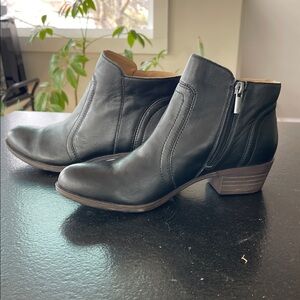 Lucky Brand Women's Brown Ankle Booties